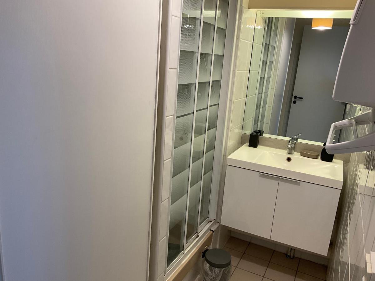 Appartement Centre Ville Pres Du Port Avec Parking Et Wifi ラ・ロシェル エクステリア 写真