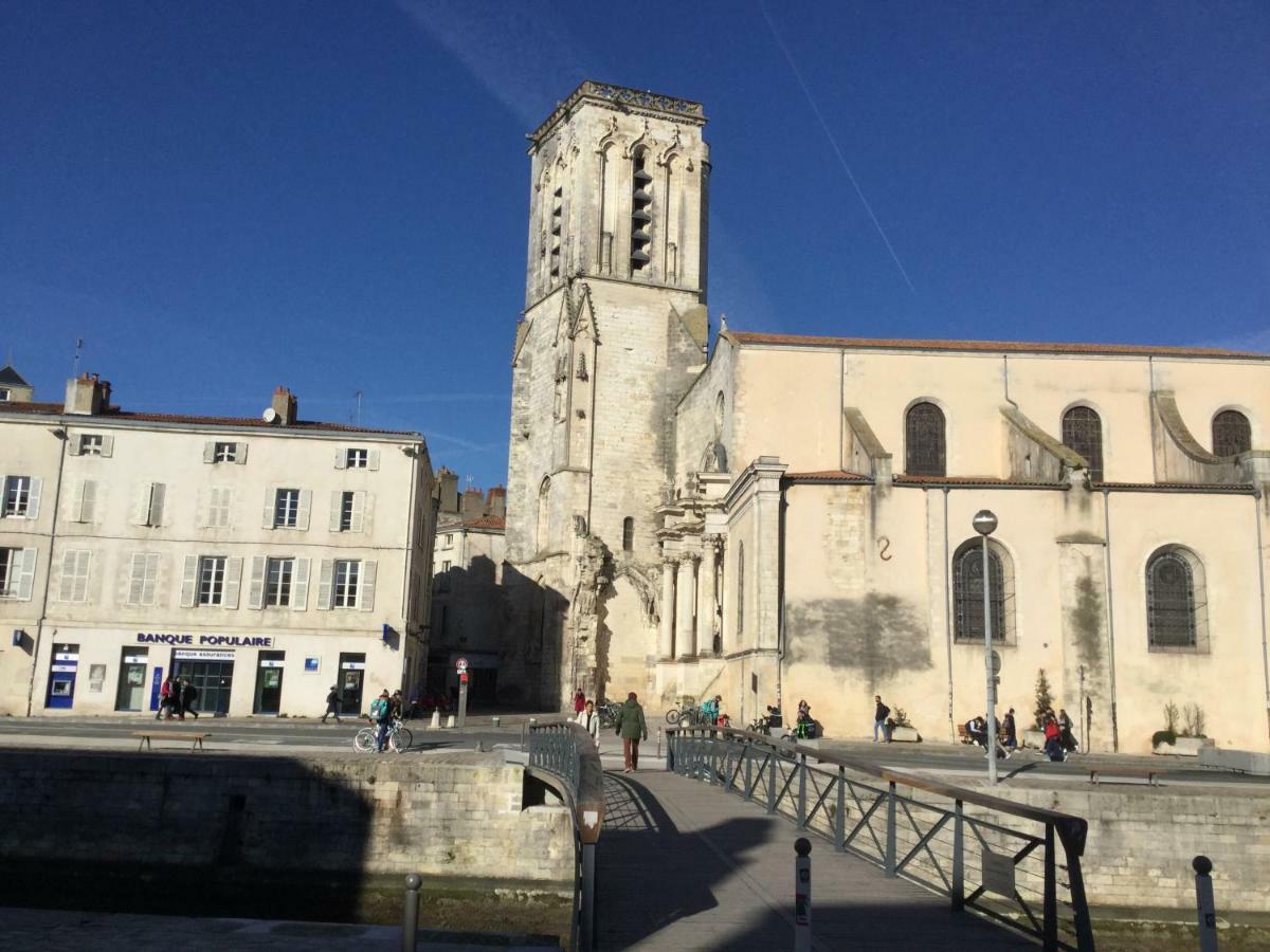Appartement Centre Ville Pres Du Port Avec Parking Et Wifi ラ・ロシェル エクステリア 写真