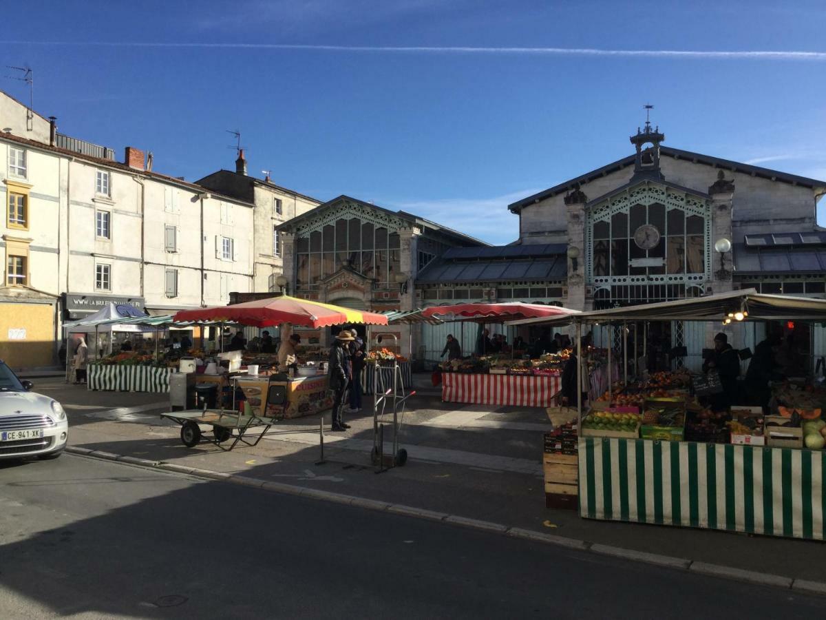 Appartement Centre Ville Pres Du Port Avec Parking Et Wifi ラ・ロシェル エクステリア 写真