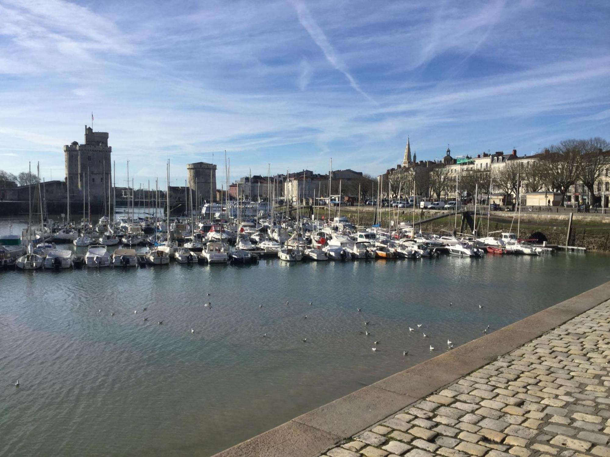 Appartement Centre Ville Pres Du Port Avec Parking Et Wifi ラ・ロシェル エクステリア 写真